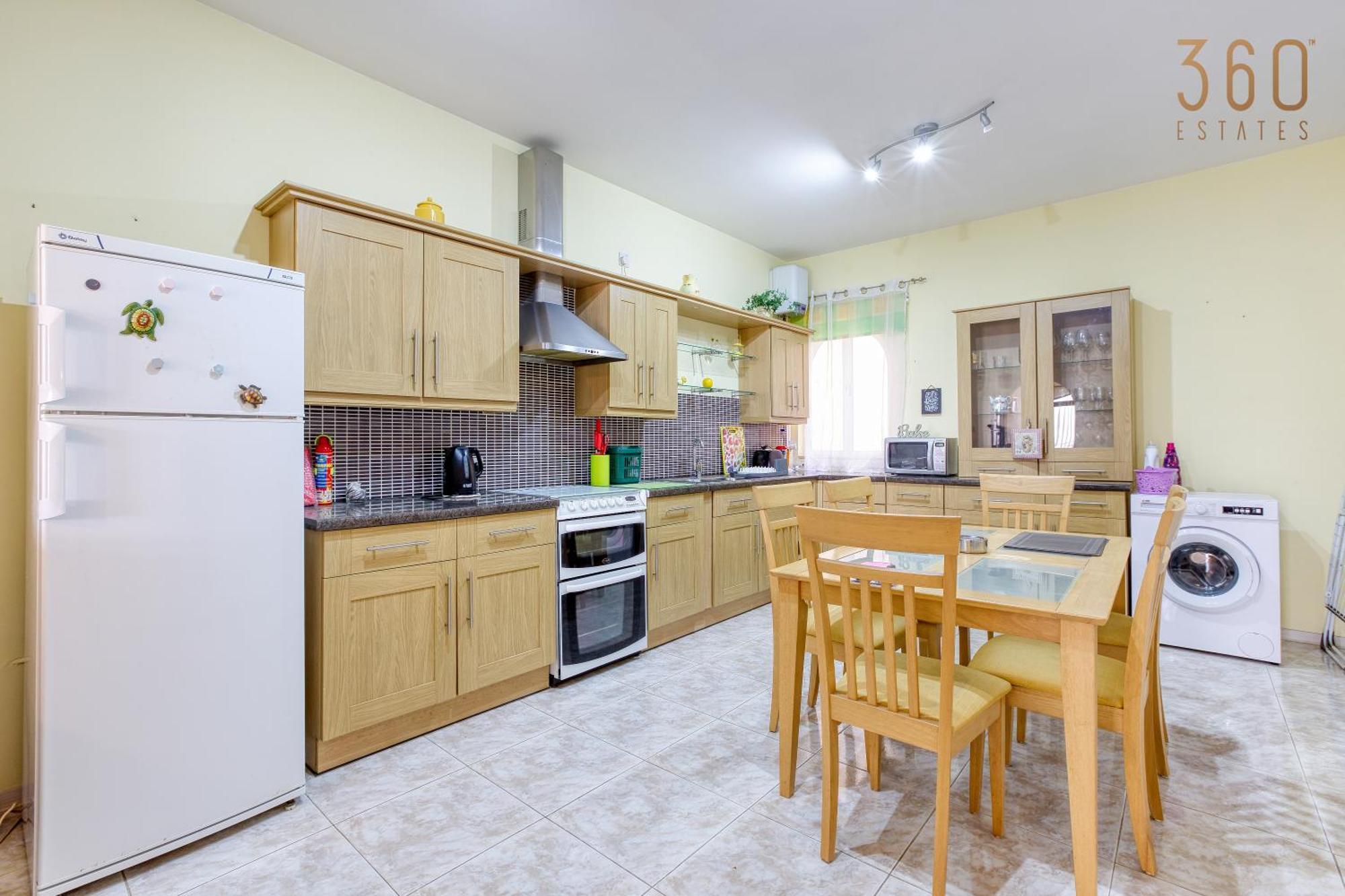 Charming 2br With Cosy Balcony In Marsascala By 360 Estates